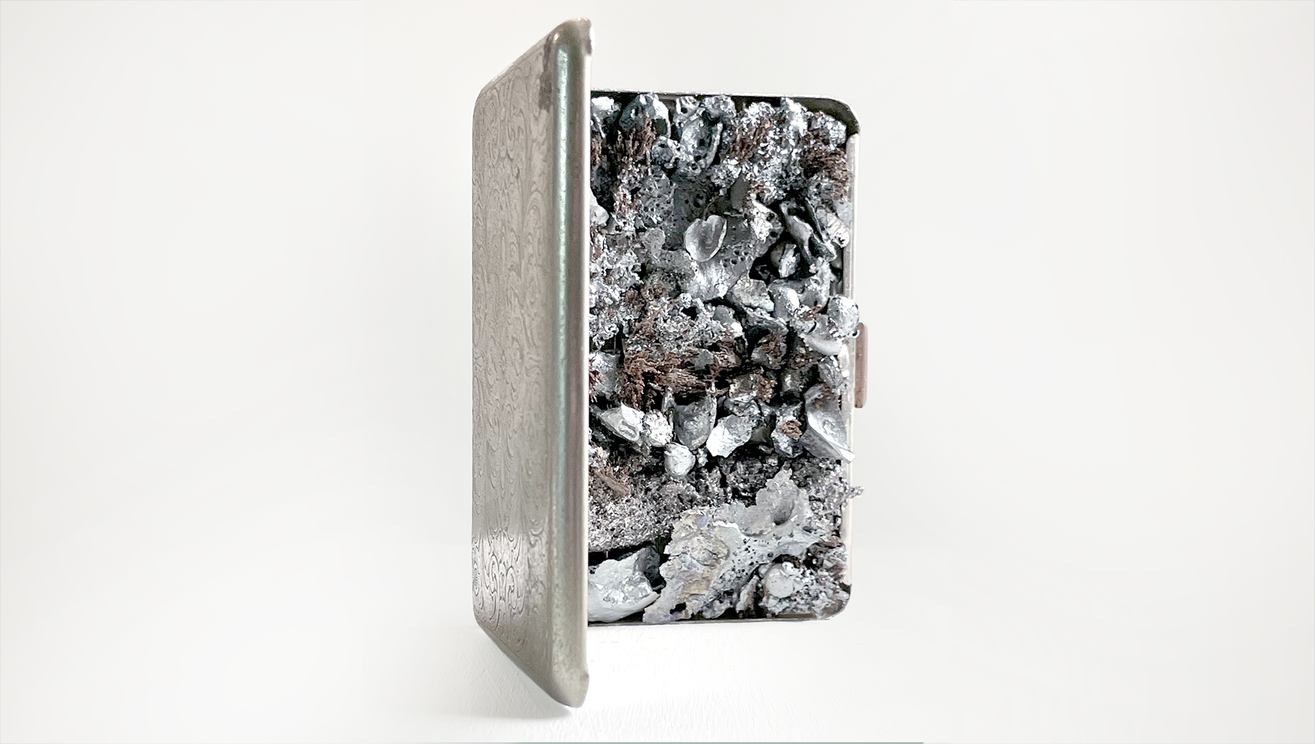 cheryl chiw microverse minutiae sculpture neodymum magnet iron oxide
